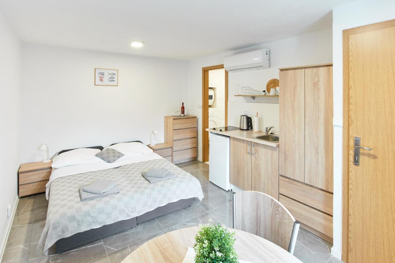 Appartement Kuca Nerezinka à Nerezine Extérieur photo