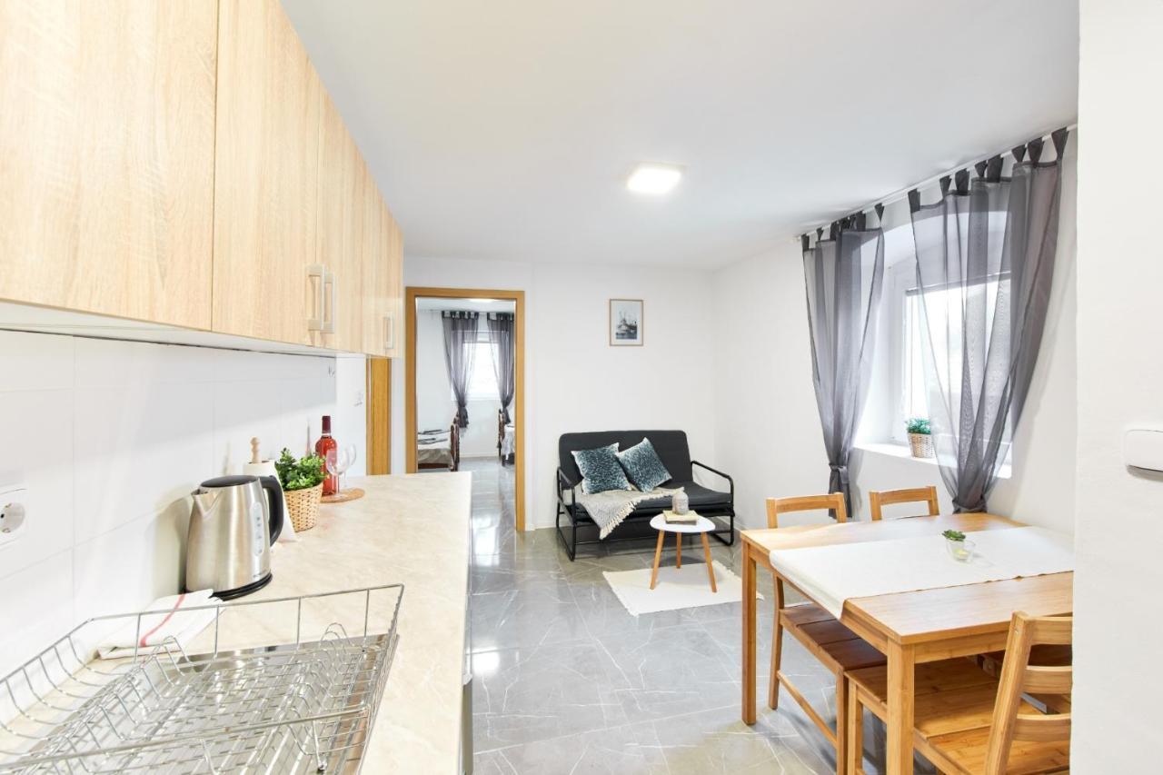 Appartement Kuca Nerezinka à Nerezine Extérieur photo
