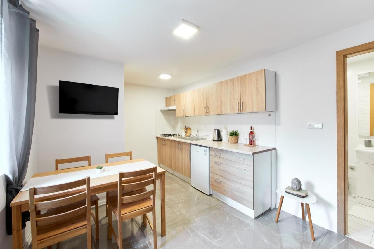 Appartement Kuca Nerezinka à Nerezine Extérieur photo